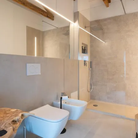 4 Elements - Italian Apartment *